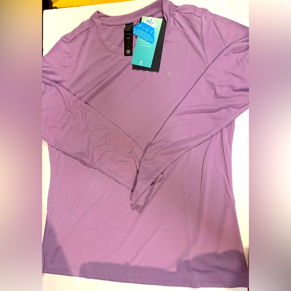 Women’s long sleeve UPF 50+ Top BNWT